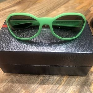Prada Sunglasses Brand New! 🔥